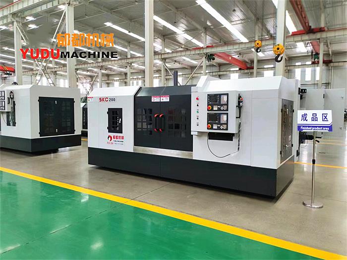 管件三通加工_機(jī)床